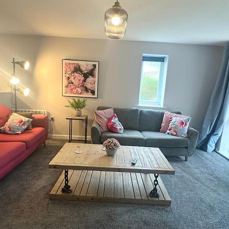 Superb 2 Bed 2 Bathroom Free Parking Derby Exteriör bild